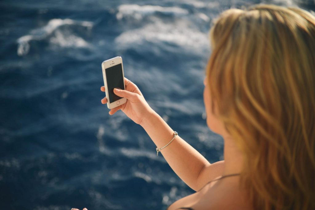 Beware: How Tinder Can Impact Your Online Reputation
