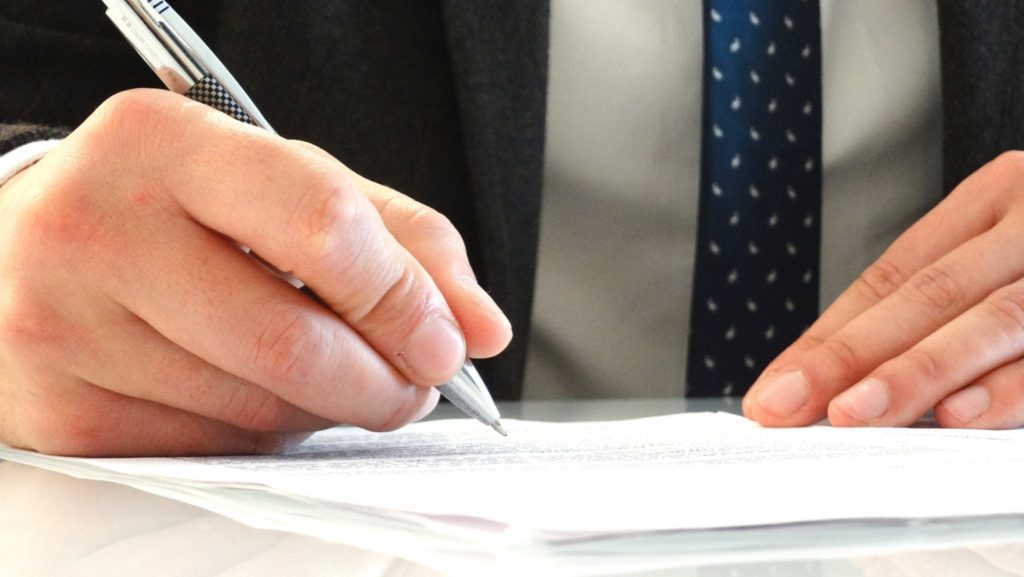 Online Reputation Management Tips for Lawyers